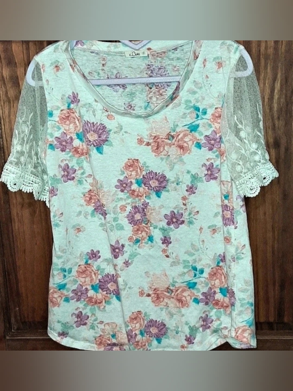 e.Luna Floral Lace Sheer Sleeve Top in White & Pink Size Small